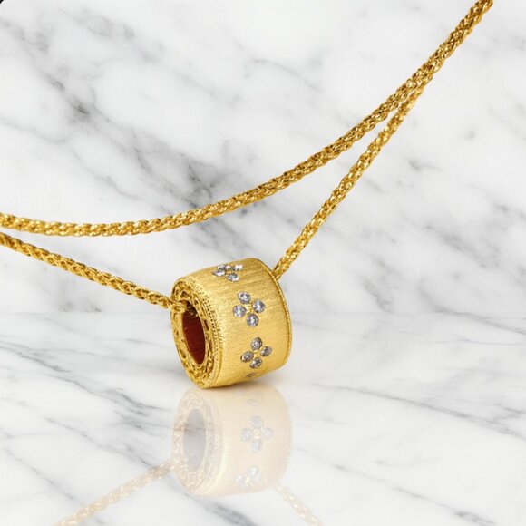 "Valeria" 18K Gold Plated Clover Necklace - Picture 1 of 2